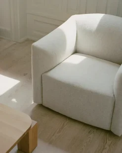 New Works Shore Lounge Chair Extended Base, lava rock fra><noscript><img width=