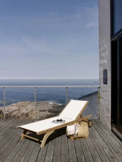 Fritz Hansen Skagerak Columbus Liggestol, hvid fra> Solvogne/Liggestole