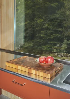 Fritz Hansen Skagerak Dania skærebræt 56x35 fra><noscript><img width=