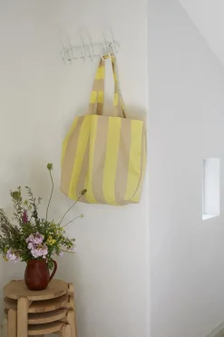 Fritz Hansen Skagerak Drachmann Jubilæums Tote Bag, light apricot/dark green fra><noscript><img width=