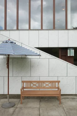 Fritz Hansen Skagerak Messina Parasol Ø270, Dark Blue Stripes fra> Parasoller