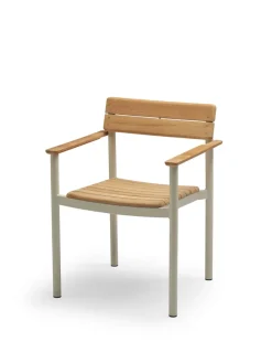 Fritz Hansen Skagerak Pelagus Armstol, light ivory fra> Havestole