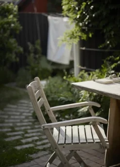 Fritz Hansen Skagerak Selandia Sæt, 2 stole og Ø 94 bord fra><noscript><img width=