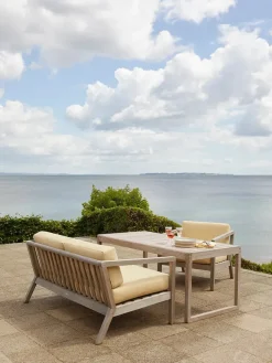 Fritz Hansen Skagerak Virkelyst 2 pers. Sofa, White fra><noscript><img width=