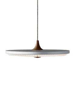 Le Klint Soleil pendel medium, røget eg, plast skærm fra><noscript><img width=