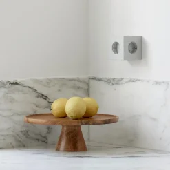Avolt Square 2 Stikdåse med USB, sort fra><noscript><img width=
