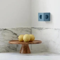 Avolt Square 2 Stikdåse med USB, sort fra><noscript><img width=