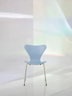 Fritz Hansen 70th Anniversary Edition 3107 Spisebordsstol, 7:14 AM Pink af Arne Jacobsen><noscript><img width=