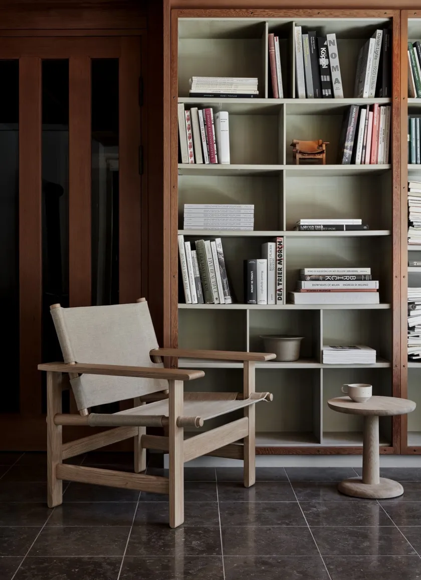 Fredericia Furniture The Canvas Chair, sæbebehandlet eg natur canvas af Børge Mogensen> Loungestole|Lænestole