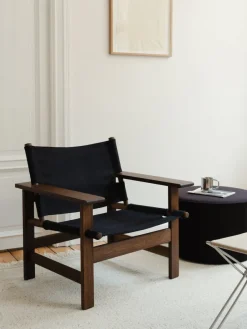 Fredericia Furniture The Canvas Chair, sæbebehandlet eg natur canvas af Børge Mogensen><noscript><img width=