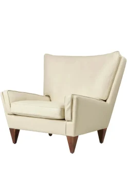 GUBI V11 Lounge Chair, smooth leather coffee fra><noscript><img width=