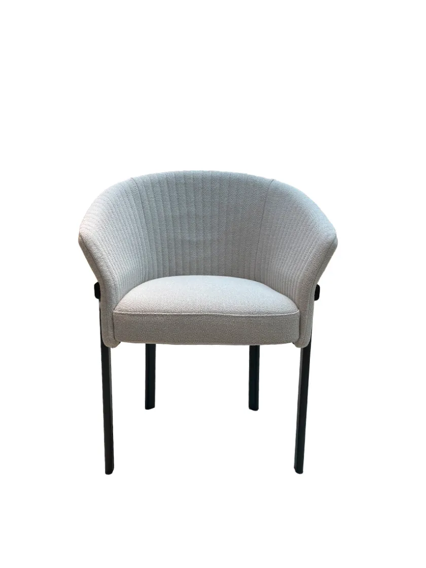 Ligne Roset Valmy Carver stol fra> Spisebordsstole