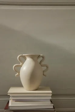 Ferm Living Verso Table Vase fra><noscript><img width=