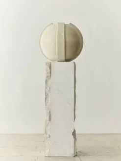 Louise Roe Vinci Vase 02, ivory fra><noscript><img width=