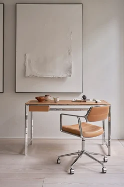 Vipp 430 Studio Desk, camel leather fra><noscript><img width=