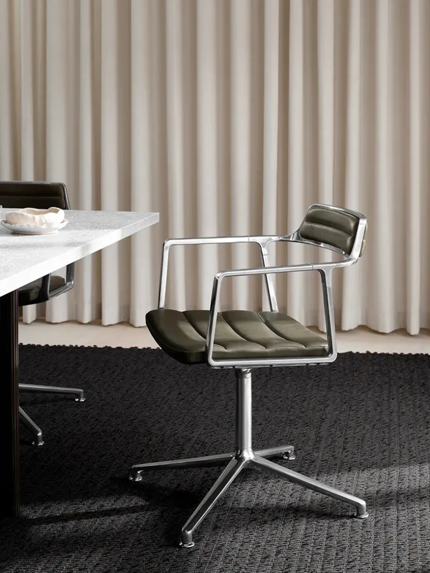 Vipp 452 Swivel Chair, bosco grøn læder fra> Spisebordsstole
