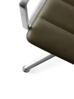 Vipp 452 Swivel Chair, camel læder fra><noscript><img width=
