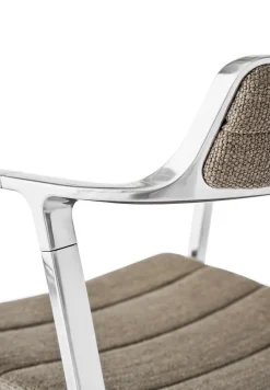 Vipp 452 Swivel Chair, dark sand fra><noscript><img width=