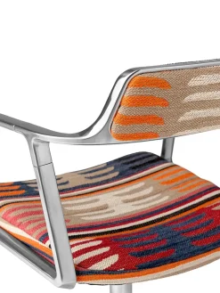 Vipp 452 Swivel Chair, dark sand fra><noscript><img width=