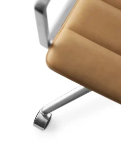 Vipp 452 Swivel Chair m/hjul, bosco grøn læder fra><noscript><img width=