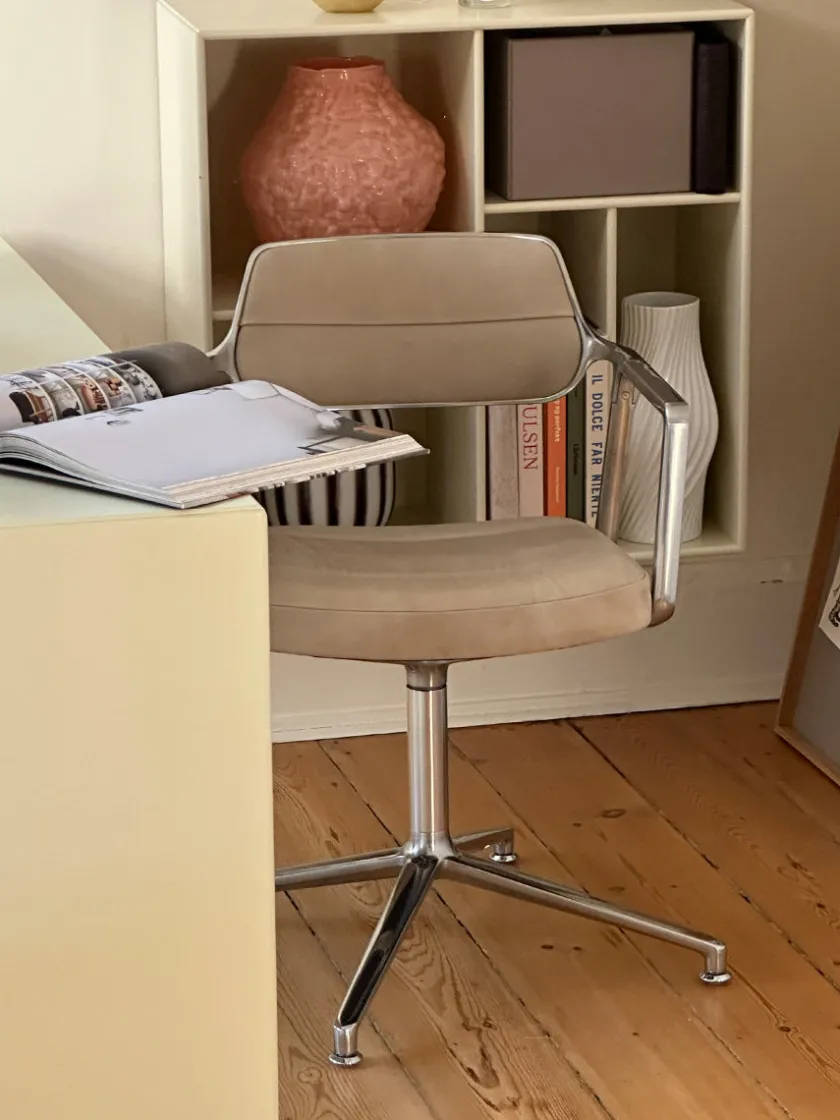 Vipp 453 Swivel Chair m/hjul fra> Kontorstole