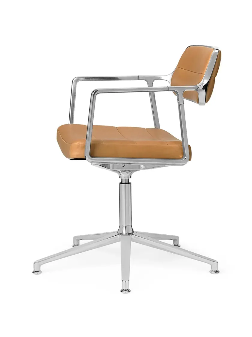 Vipp 453 Swivel+ Chair, sort læder fra> Kontorstole