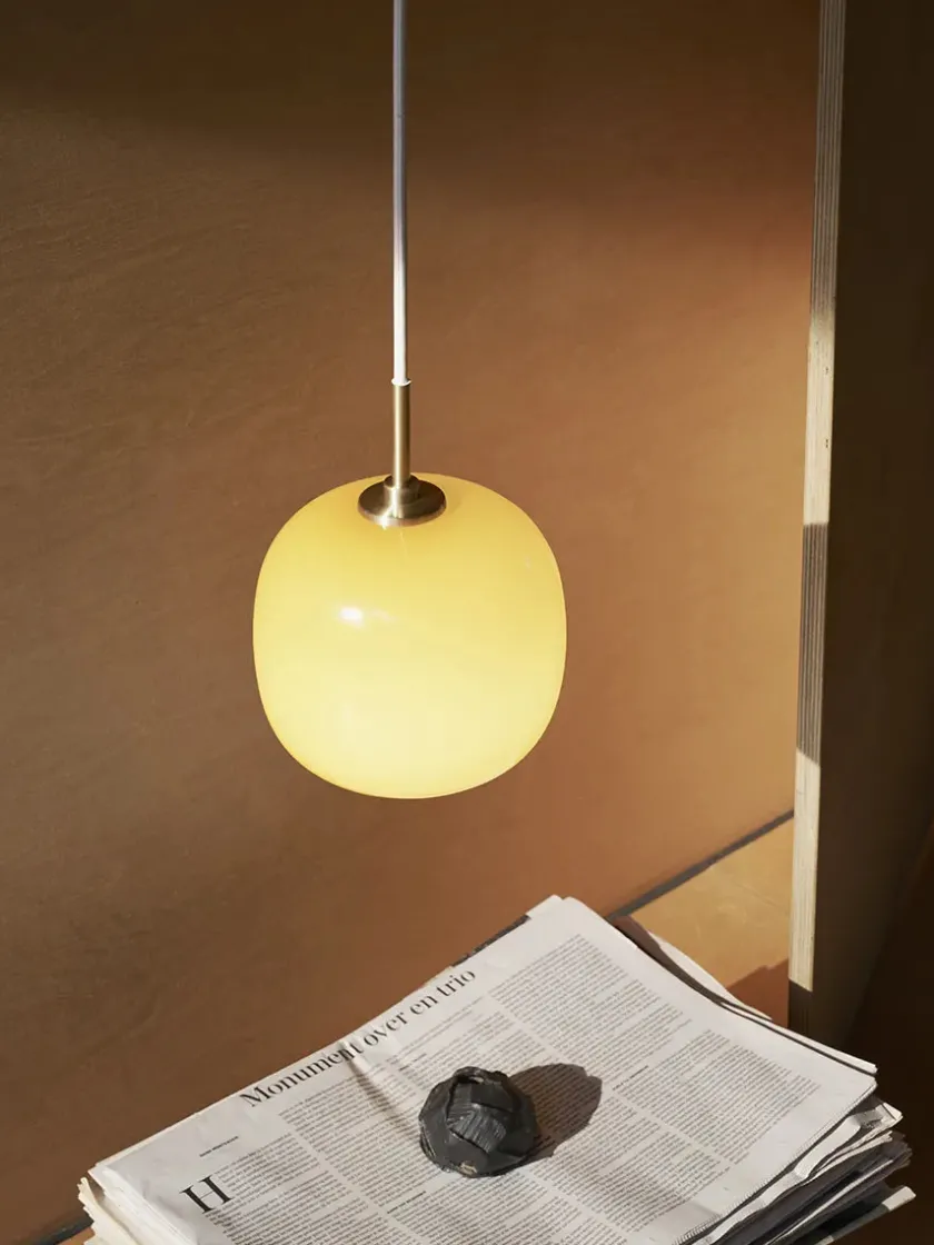 Louis Poulsen VL45 Radiohuspendel 175, pale yellow fra> Pendler|Spots