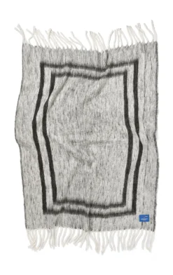 Bongusta Weekend Plaid, creme & ink fra> Gaver Til Ham|Gaver Til Hende