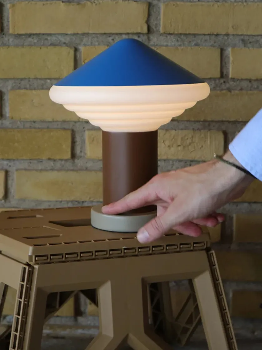 LEO Objects Whipped Portable Table Lamp, luminous orange fra> Gaver Til Ham|Portable Lamper