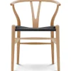 Carl Hansen & Søn Y-stol CH24, Bøg lak med sort flet af Hans J. Wegner> Spisebordsstole