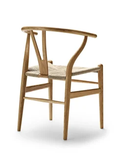 Carl Hansen & Søn Y-stol CH24, Eg lak af Hans J. Wegner><noscript><img width=
