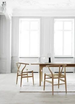 Carl Hansen & Søn Y-stol CH24, Eg lak af Hans J. Wegner><noscript><img width=