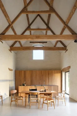 Carl Hansen & Søn Y-stol CH24, Eg lak af Hans J. Wegner><noscript><img width=