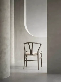 Carl Hansen & Søn Y-stol CH24 Soft Black af Hans J. Wegner><noscript><img width=