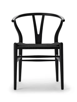 Carl Hansen & Søn Y-stol CH24 Soft Natural White med sort flet af Hans J. Wegner><noscript><img width=