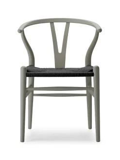 Carl Hansen & Søn Y-stol CH24 Soft Silver Grey med sort flet af Hans J. Wegner><noscript><img width=