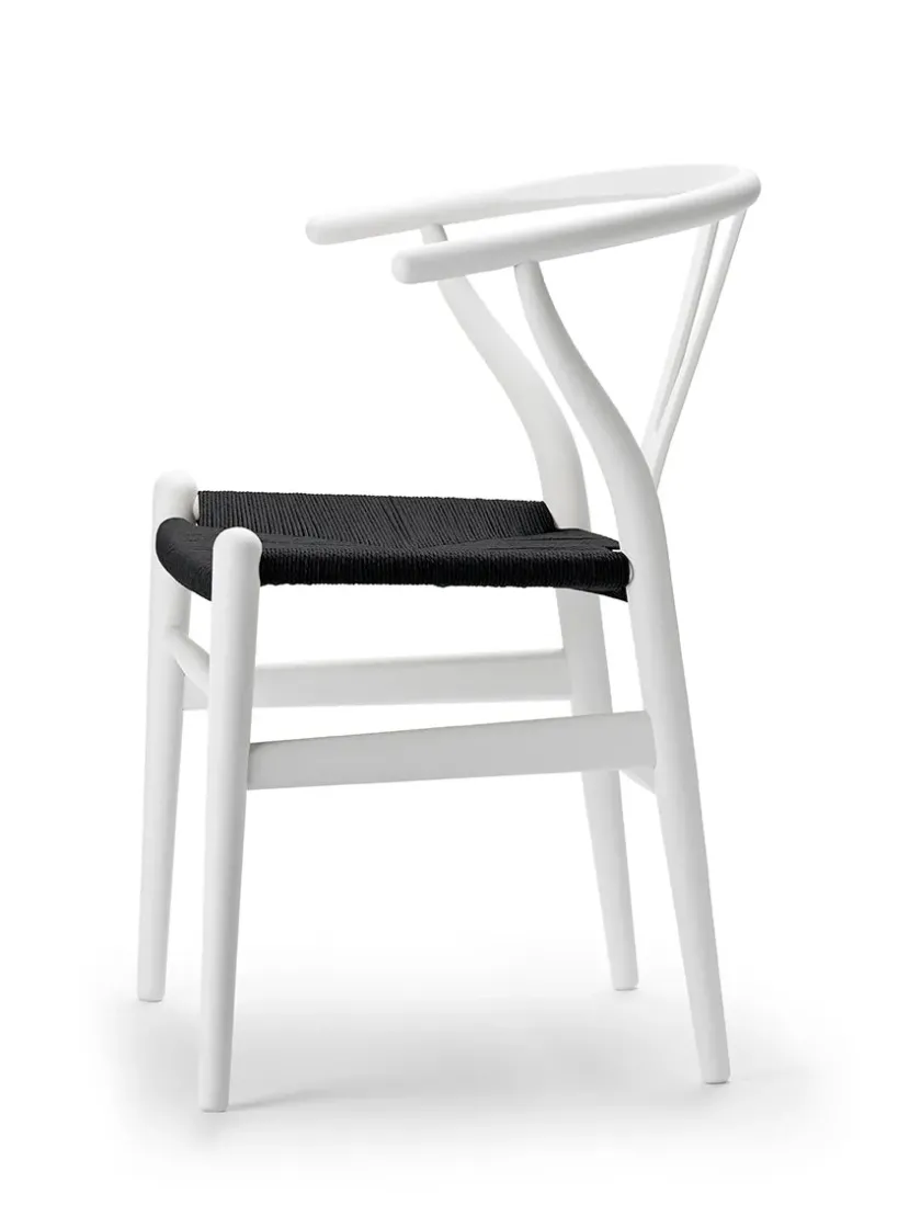 Carl Hansen & Søn Y-stol CH24 Soft Silver Grey med sort flet af Hans J. Wegner> Spisebordsstole