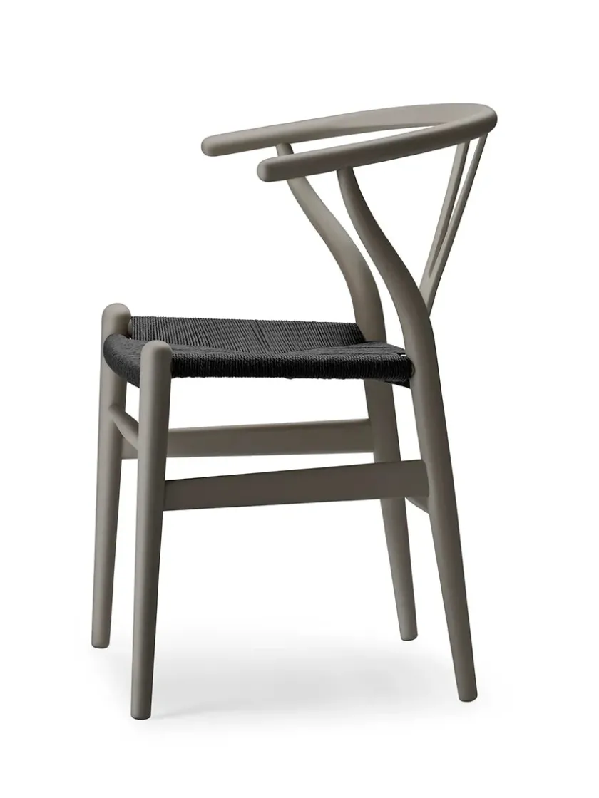Carl Hansen & Søn Y-stol CH24 Soft Silver Grey med sort flet af Hans J. Wegner> Spisebordsstole