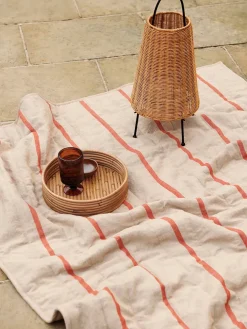 Ferm Living Isola Trays, sæt á 2 stk. fra> Bakker