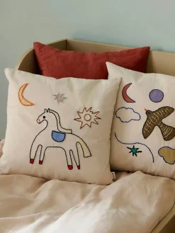 Ferm Living Naive Cushion, horse fra>Børn Gaver|Gaver Til Børn